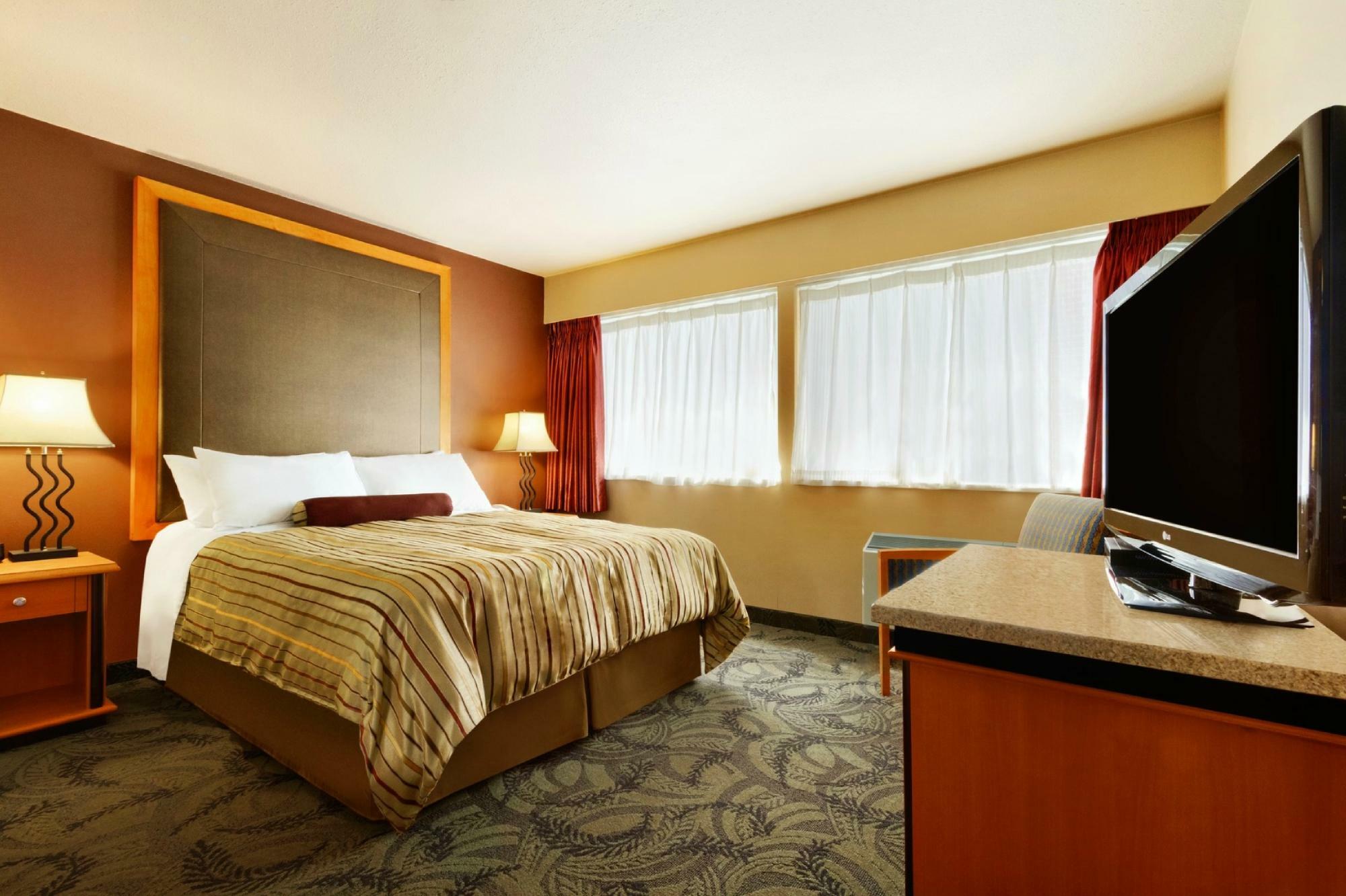 Poco Inn And Suites Hotel And Conference Center Port Coquitlam Exteriér fotografie